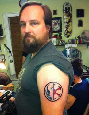 Name:  swtor_greg_zeschuk_tattoo.jpg
Hits: 295
Gre:  21,0 KB